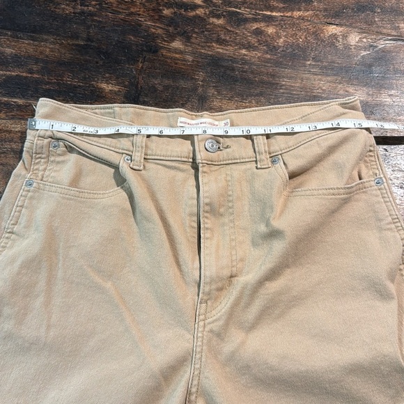 Levi’s high waisted wide leg crop utility cargo stretch jeans tan size 30 - Picture 6 of 11
